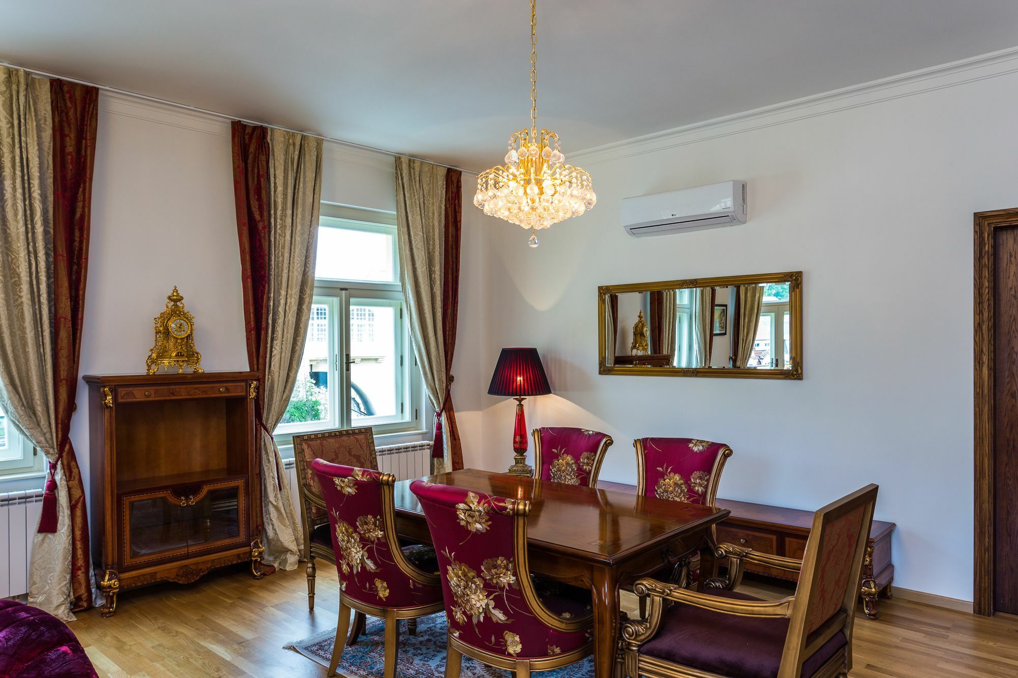 Karlsbad Prestige Appartement Buitenkant foto
